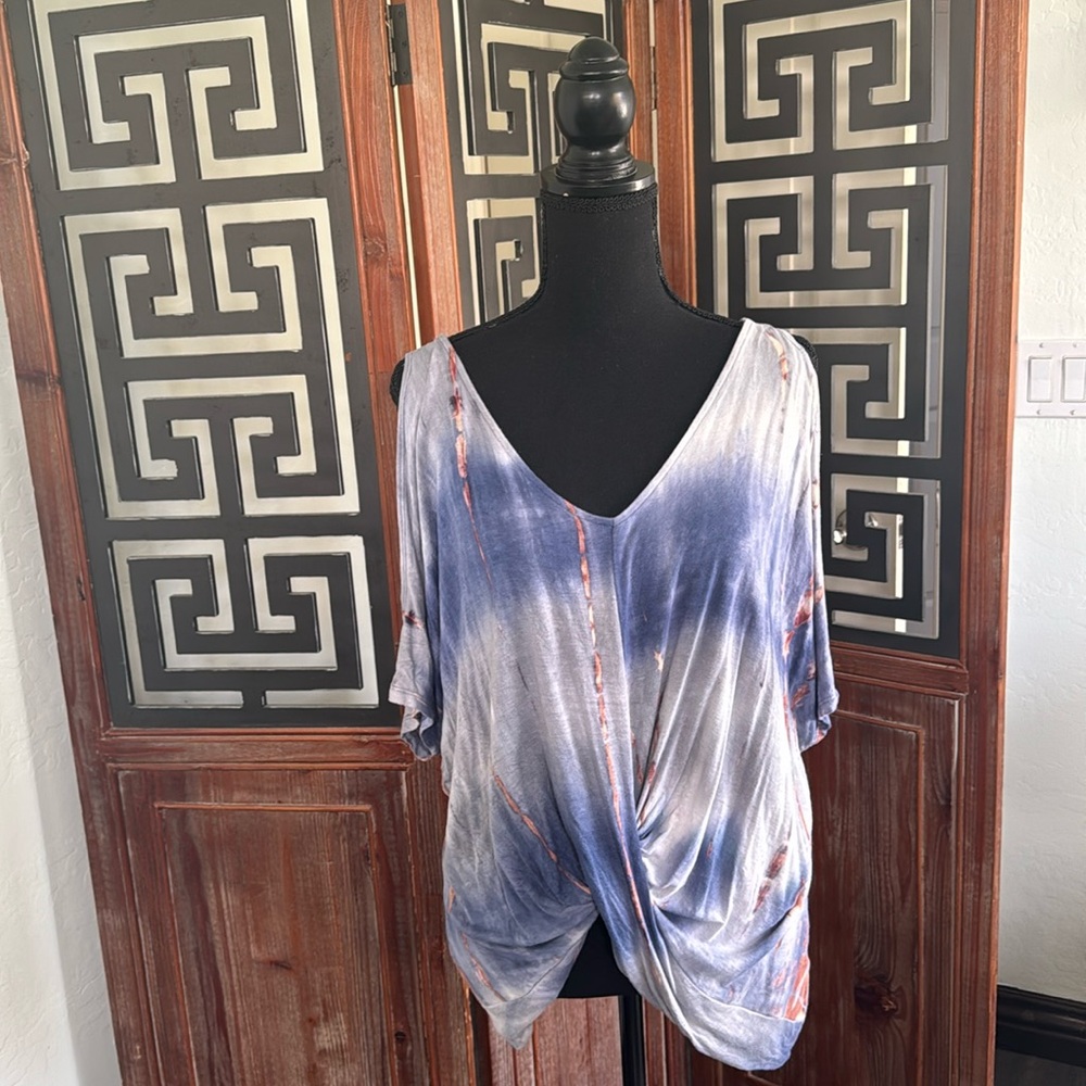 Cold shoulder top with ruched waist